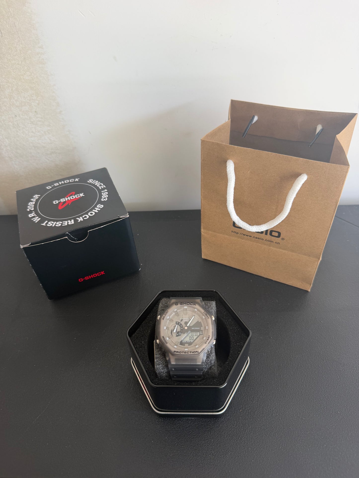 Smoke Grey G