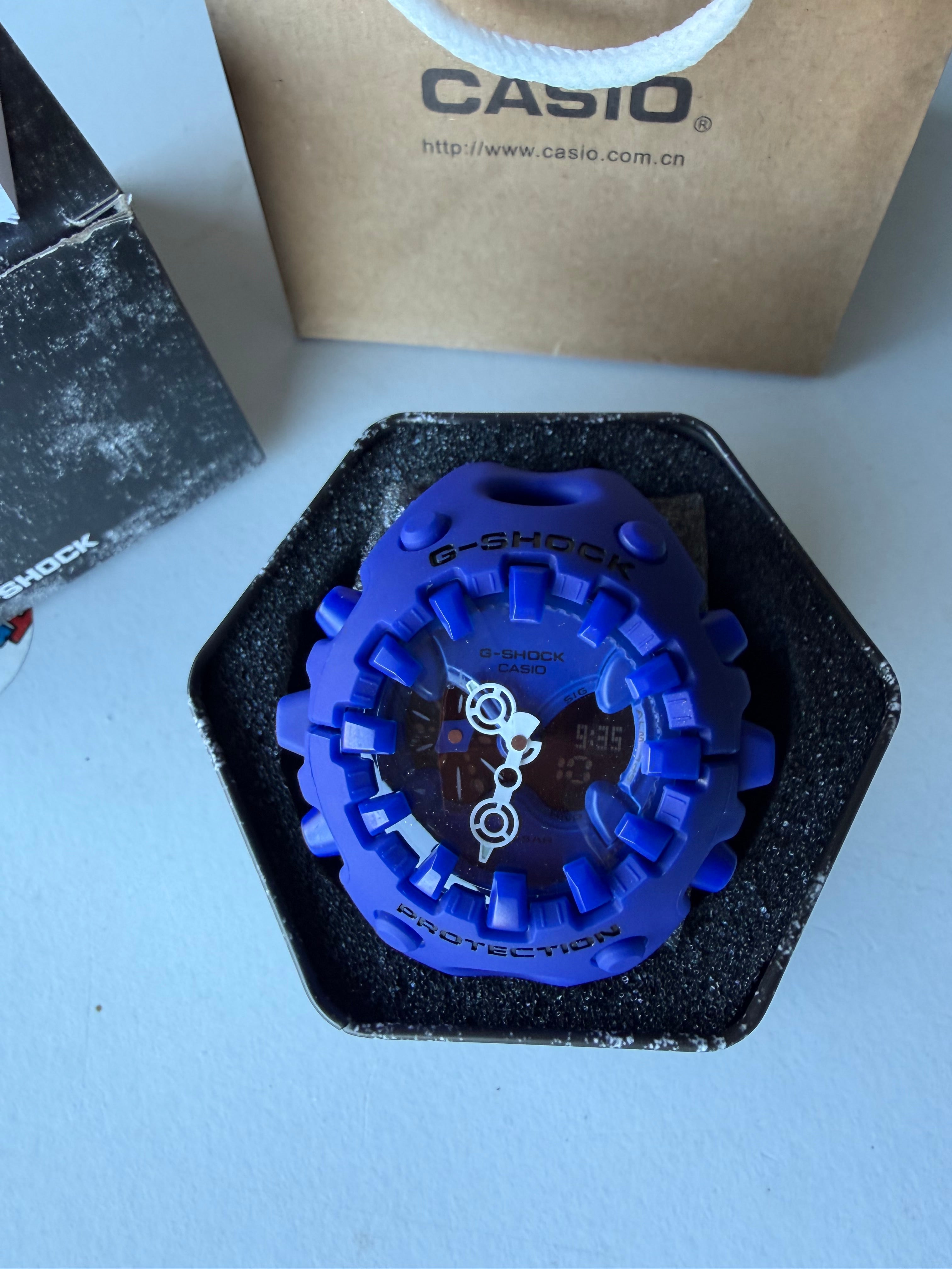 “Alien Eyes” Blue G