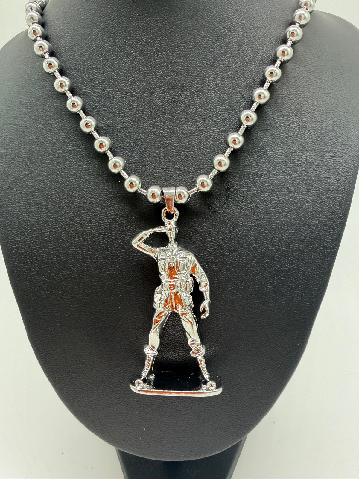 GUN MAN Chains