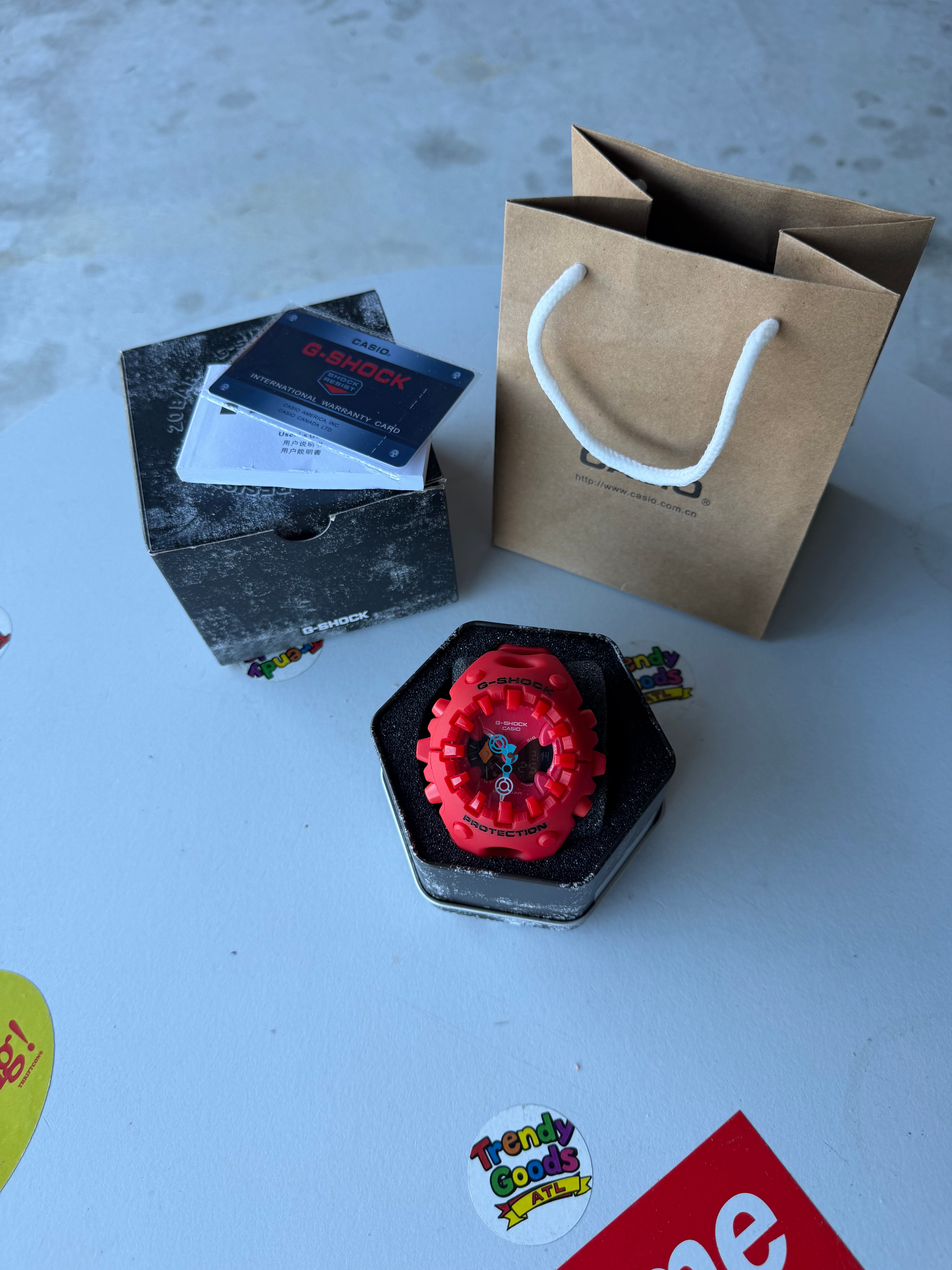 “Alien Eyes” Red G