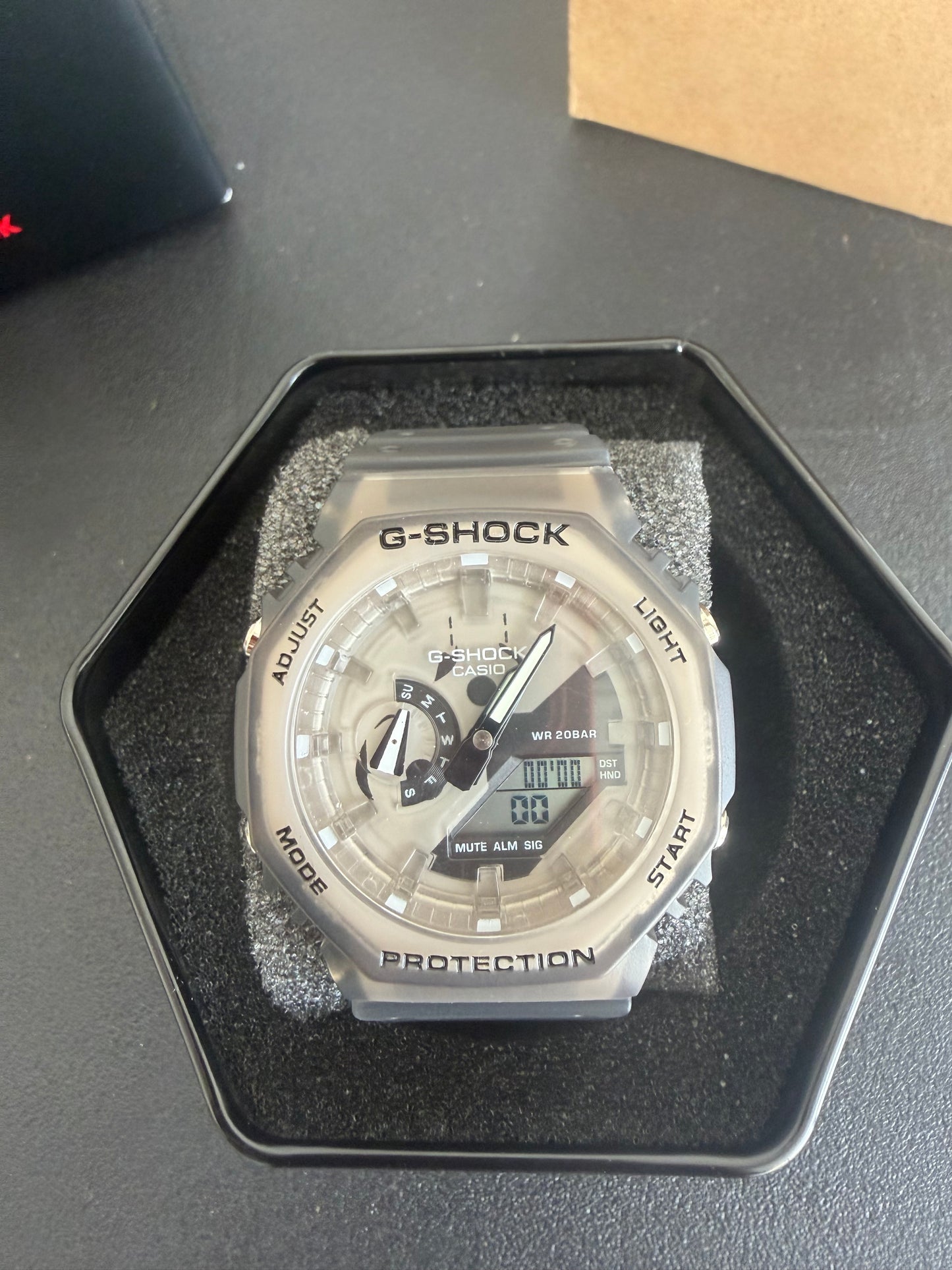 Smoke Grey G